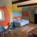 Charmante En Petite Camargue * Mus