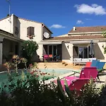Charmante En Petite Camargue *