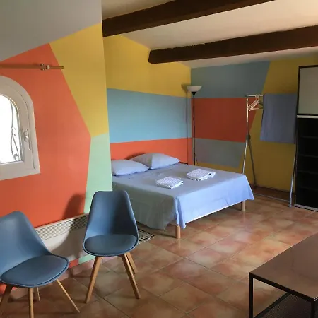 Charmante En Petite Camargue * Mus