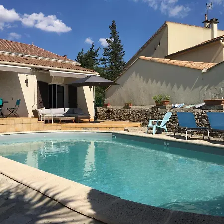فيلة Charmante En Petite Camargue *